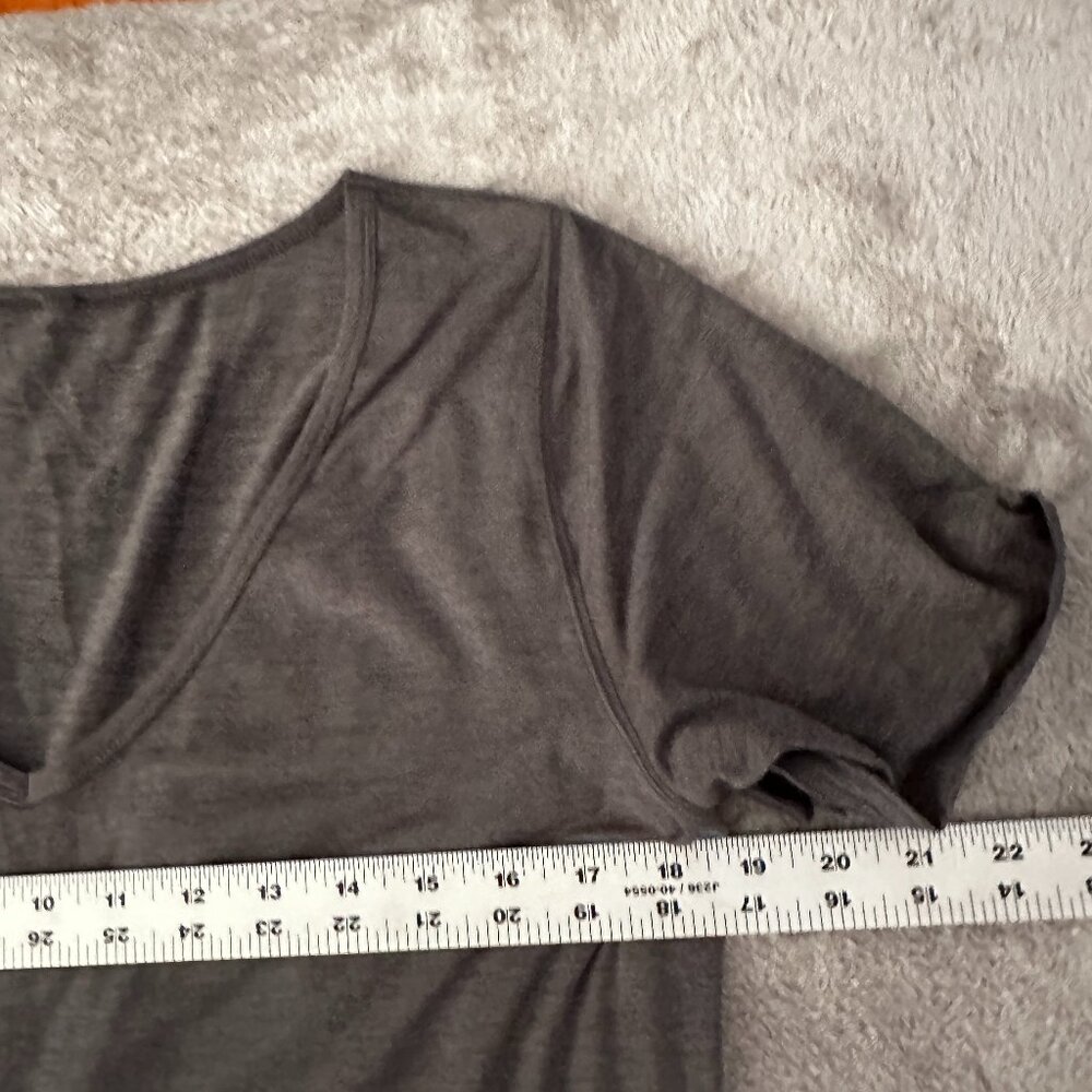 Vuori All Day Jumpsuit Women's size LARGE Gray VW424 Joggers Short Sleeve - Picture 6 of 8